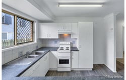 1/143 Denham Street, Allenstown, Qld 4700