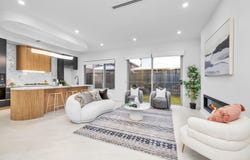10 Coursebrook Street, Box Hill, NSW 2765