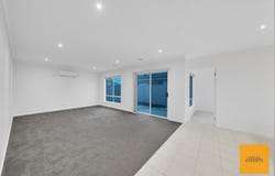 12 Strathvea Lane, Caroline Springs, Vic 3023