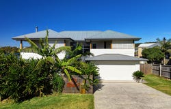 41 Emerald Drive, Diamond Beach, NSW 2430