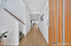 16 Stead Circuit, Burnside, Vic 3023