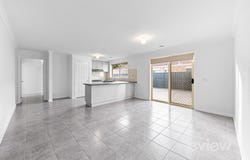 10 Desert Gum Terrace, Manor Lakes, Vic 3024