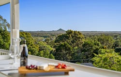 8 Arkana Drive, Noosa Heads, Qld 4567