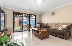 92 Sandarra Boulevard, Sandhurst, Vic 3977