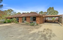 70 Sampsons Road, Numurkah, Vic 3636