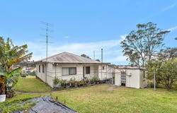 19 Heaslip Street, Coniston, NSW 2500