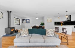6 Apple Berry Place, North Batemans Bay, NSW 2536