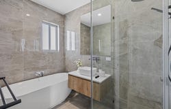 9205 Peter Senior Drive, Hope Island, Qld 4212