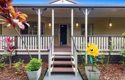 16 Strawberry Road, Beerwah, Qld 4519