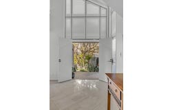 1/45 Sandford Street, St Lucia, Qld 4067