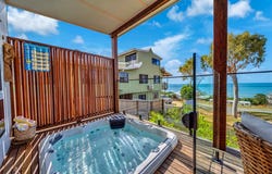 48 Blackcurrant Drive, Hideaway Bay, Qld 4800