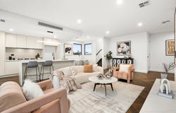 2/44 Darbyshire Road, Mount Waverley, Vic 3149