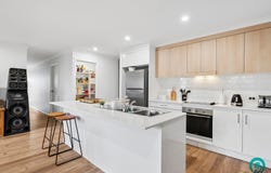 19 Leichhardt Drive, Gracemere, Qld 4702