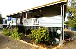 8 Mayne Street, Roma, Qld 4455