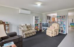6 Oberon Place, Drouin, Vic 3818