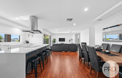 14 Marylands Way, Bourkelands, NSW 2650