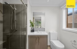 32 Riverside Concourse, Cobblebank, Vic 3338