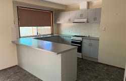 30 Mulgaria Crescent, Roxby Downs, SA 5725