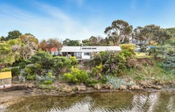 33-35 Erle Street, Carlton River, Tas 7173