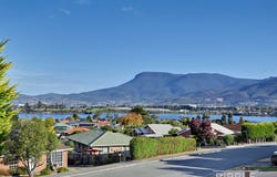 18 Clives Avenue, Old Beach, Tas 7017