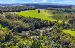 239 Winfield Road, Lake Eacham, Qld 4884