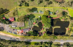 2 Halls Road, Luscombe, Qld 4207