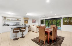 17 Edenbrooke Drive, Sinnamon Park, Qld 4073