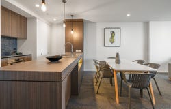 11/31 Queensland Avenue, Broadbeach, Qld 4218