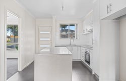 2 Rosamond Way, Epping, Vic 3076