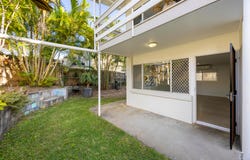2/42 Tamborine Street, Mermaid Beach, Qld 4218