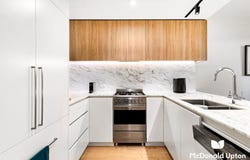 8/28 Flower Street, Essendon, Vic 3040