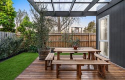 2/6 Page Street, Cheltenham, Vic 3192