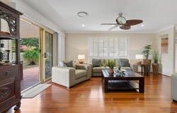 21 Ottelia Drive, Elanora, Qld 4221