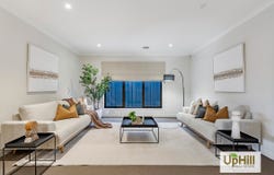 5 Bellhaven Circuit, Clyde North, Vic 3978