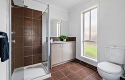 12 Taponga Way, Whittlesea, Vic 3757