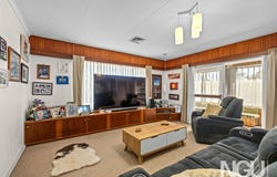 1 Tarcoola Street, East Ipswich, Qld 4305