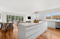 30 Beach Road, Torquay, Vic 3228