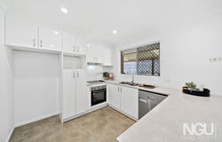 8 Latana Court, Regents Park, Qld 4118