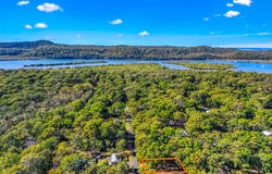 26 Shore Street, Russell Island, Qld 4184