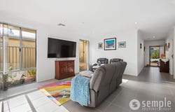 10 Tiliqua Crescent, Wandi, WA 6167