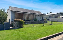4 Parkes Street, Cowra, NSW 2794
