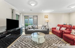 220 Mahoneys Road, Burwood East, Vic 3151