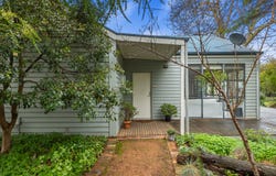 44 Anderson Street, Avenel, Vic 3664