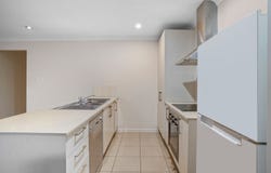 32 Pendragon Street, Raceview, Qld 4305