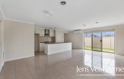 1 Tristan Drive, Sebastopol, Vic 3356