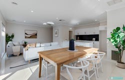 8 Benwerren Cl, Strathdale, Vic 3550
