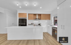 31 Latifolium Street, Donnybrook, Vic 3064