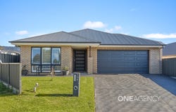 104 Broughton Avenue, Tullimbar, NSW 2527