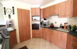 1 Haslingden Rd, Lockyer Waters, Qld 4311