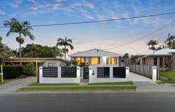 106 Robert Street, Labrador, Qld 4215